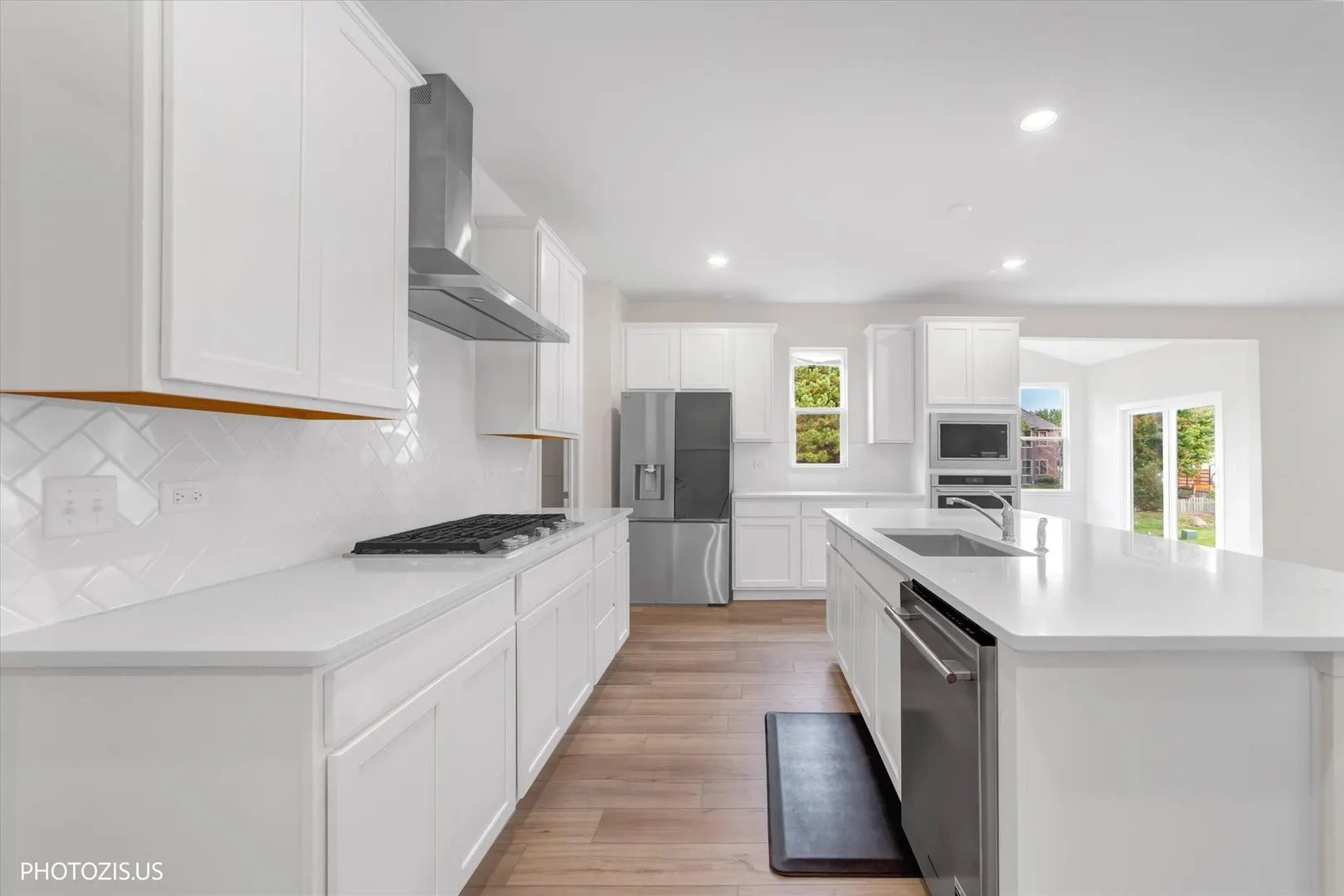2531 Mallet Court IL