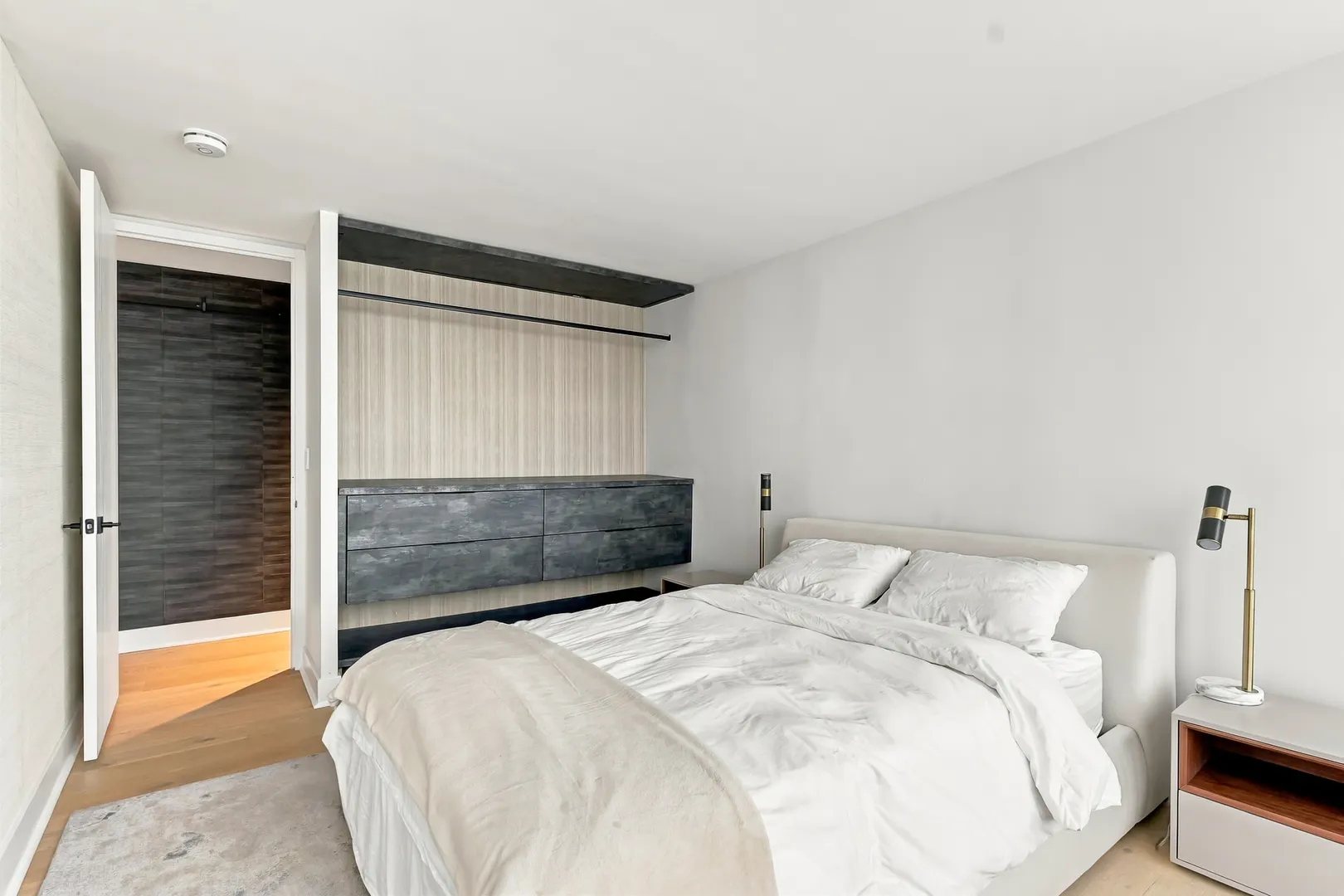 505 N Lake Shore Drive IL #5906-07