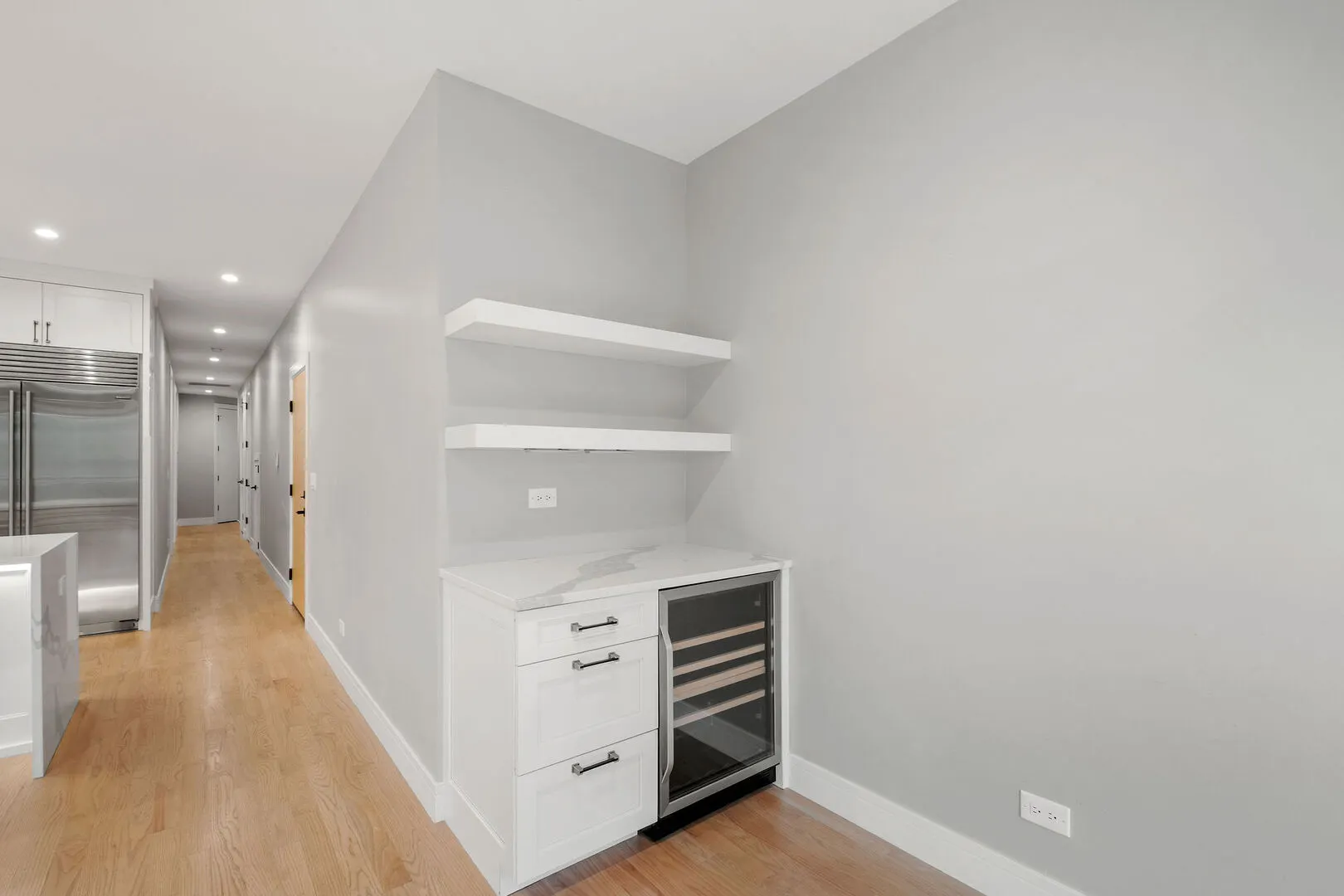 2209 W Belmont Avenue IL #2