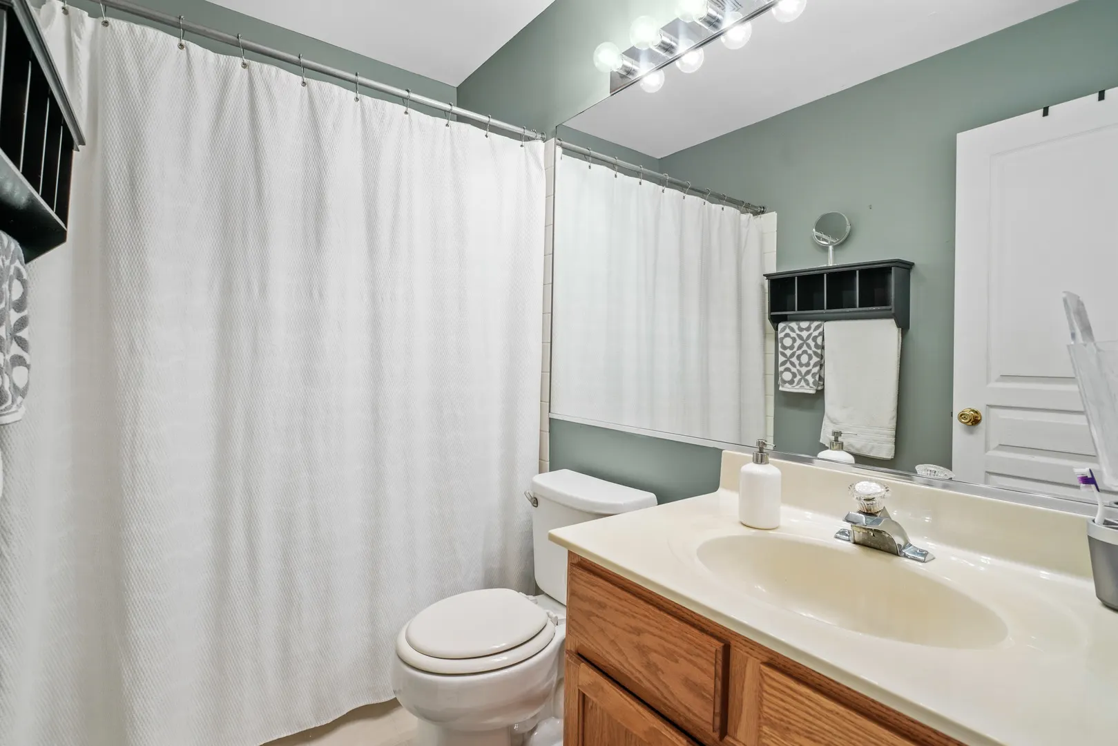 480 Knoll Crest Drive IL