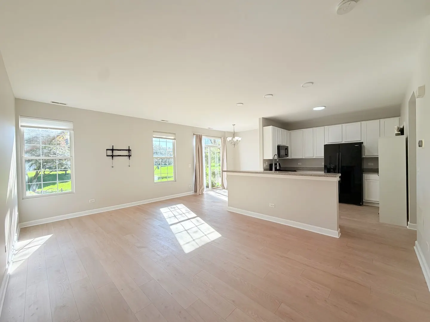24235 Leski Lane IL