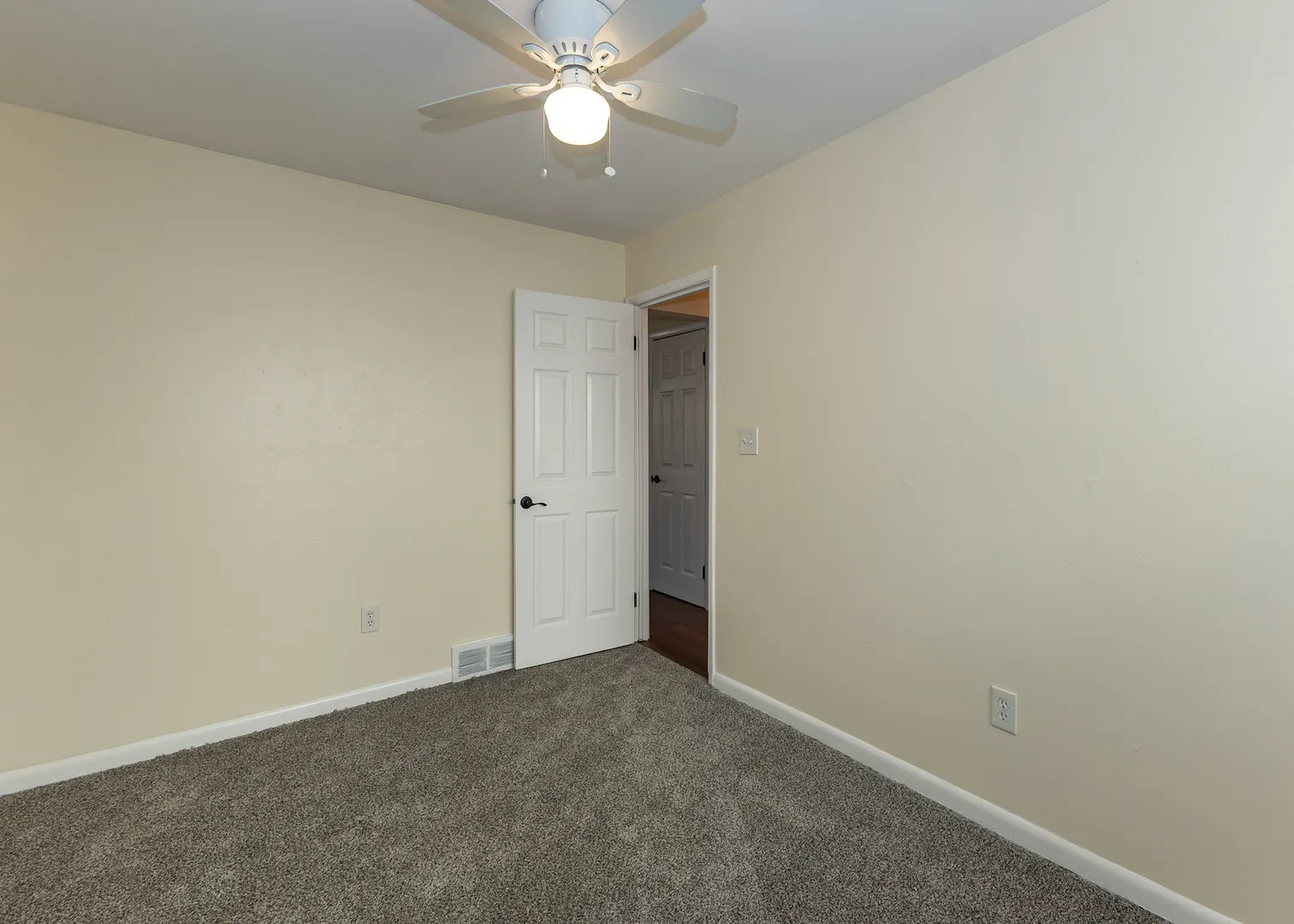 311 2nd Avenue IA