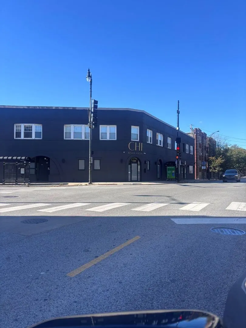 5107 W Montrose Avenue IL #2E