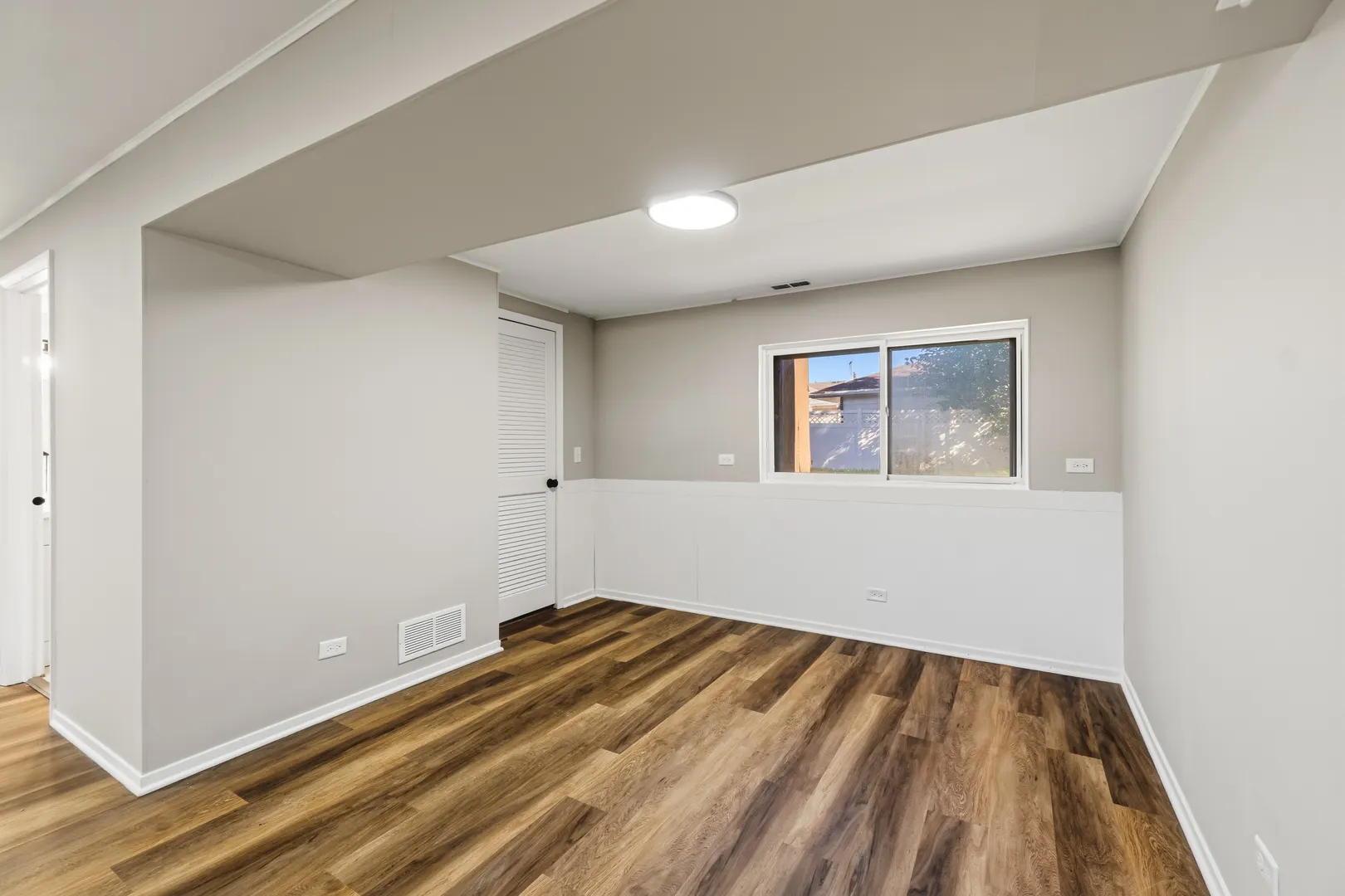 1703 N Taft Avenue IL