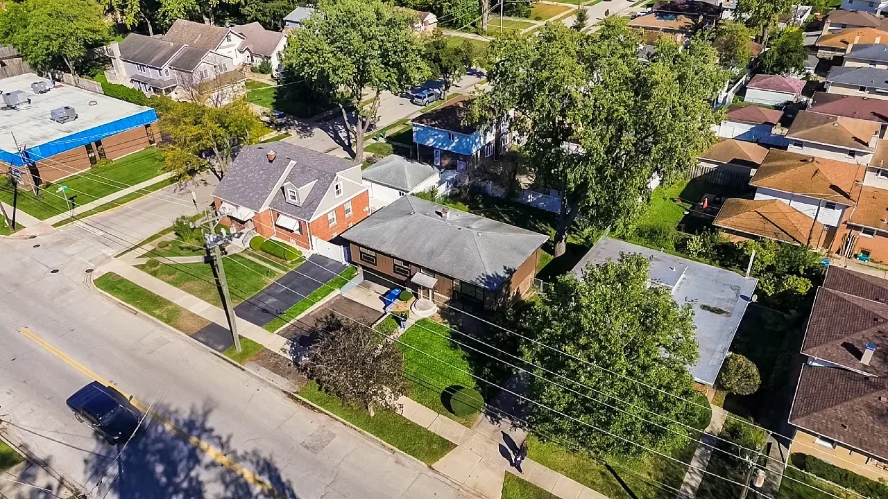 1703 N Taft Avenue IL