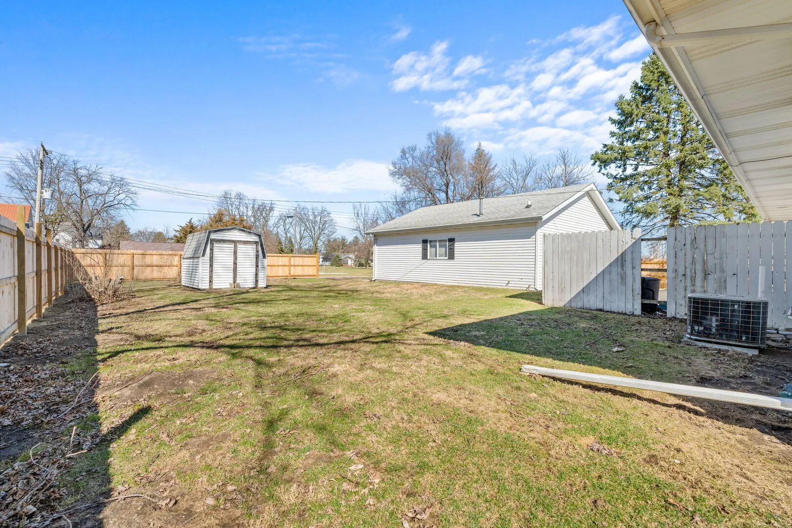 29 W Oak Street IL
