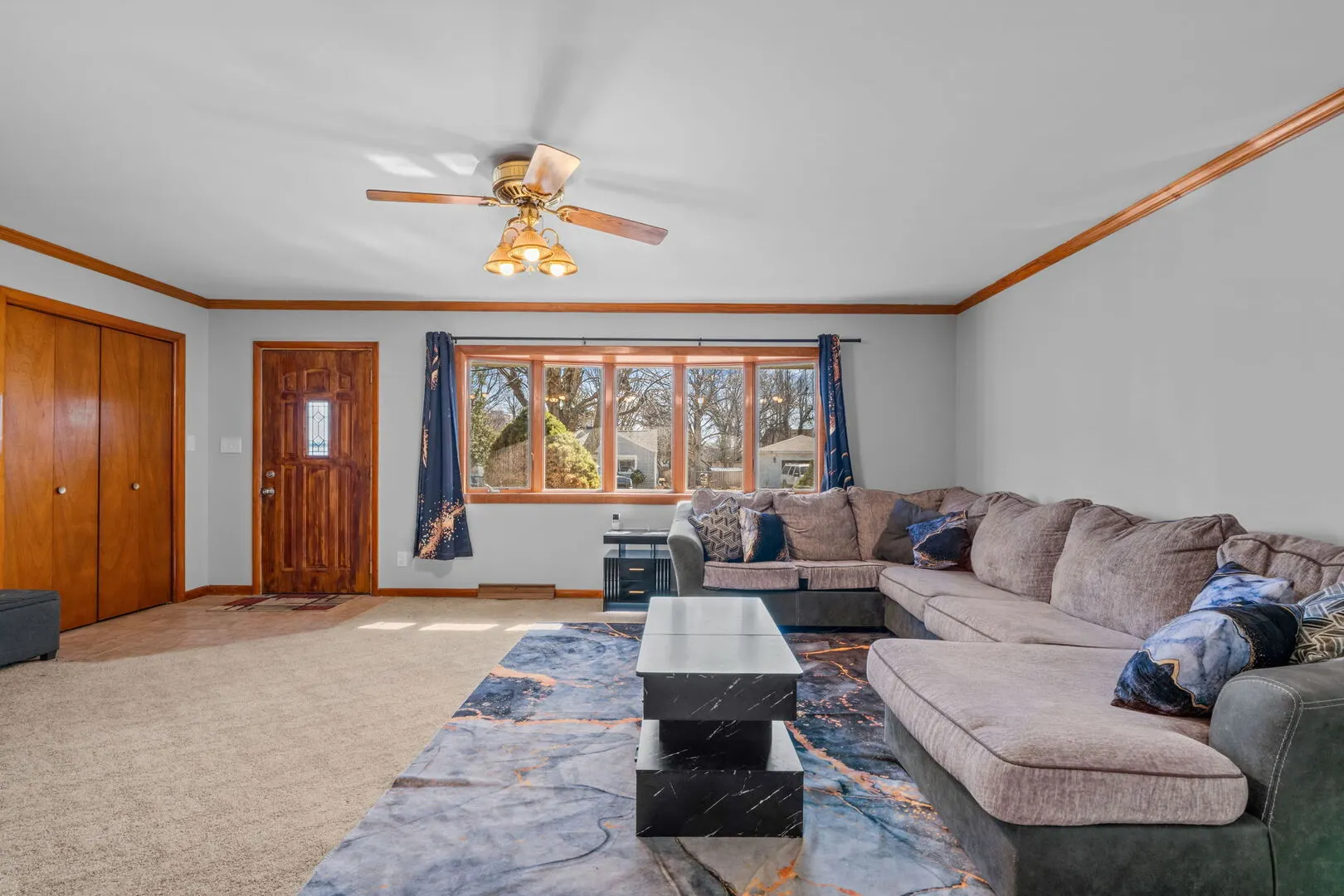 29 W Oak Street IL