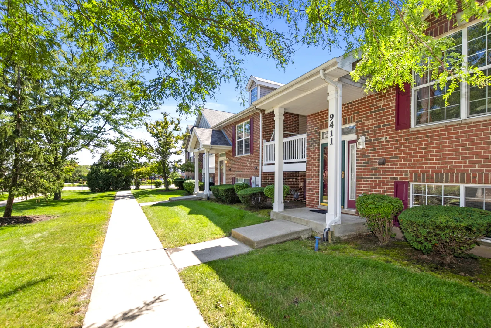 9411 Albany Court IL