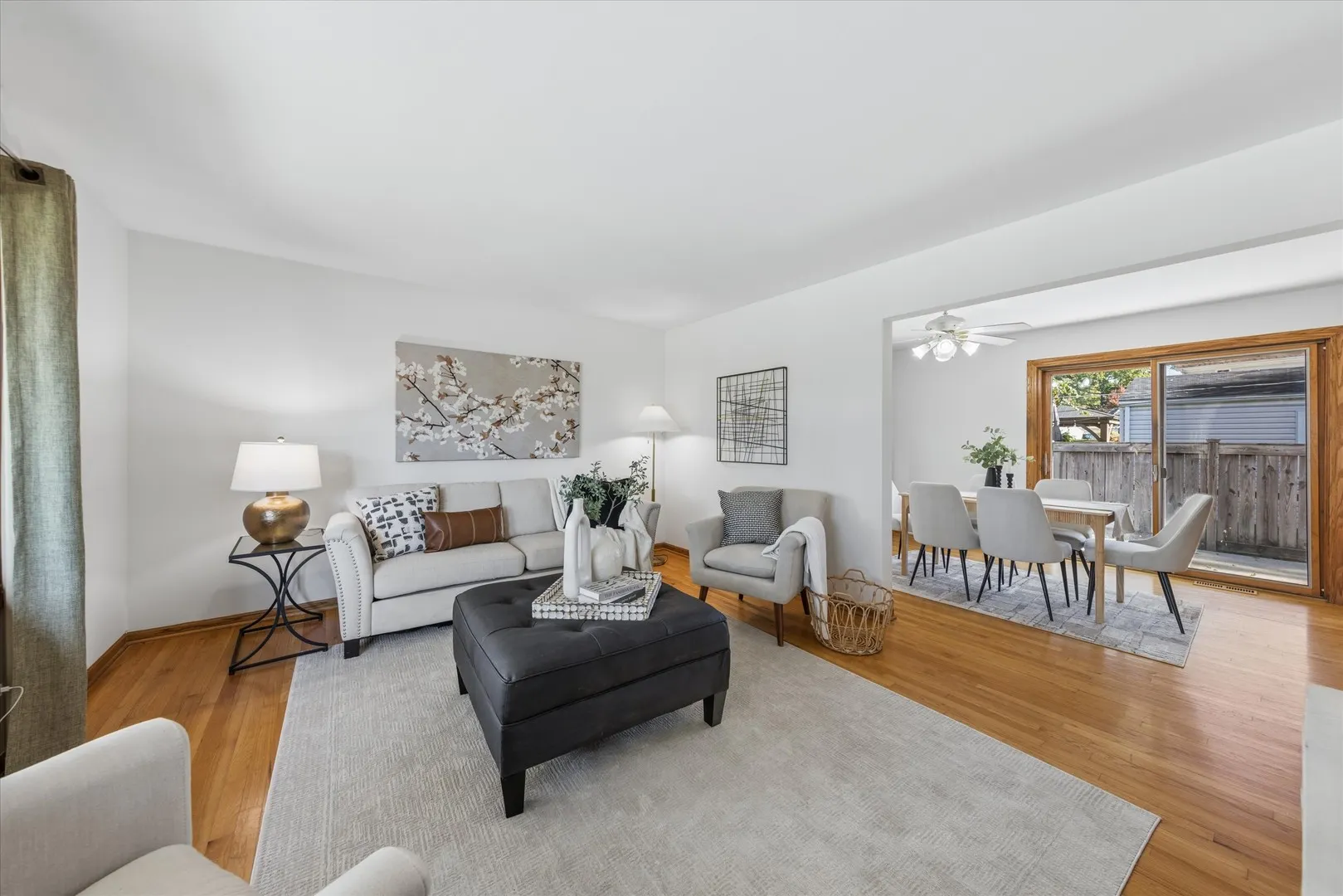 303 E Butterfield Road IL