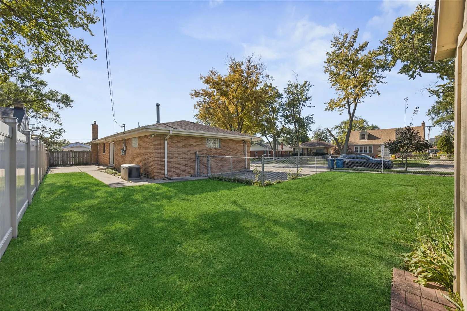 303 E Butterfield Road IL