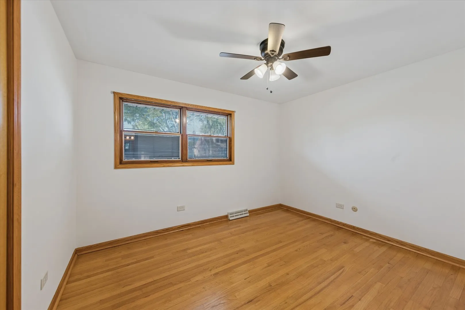 303 E Butterfield Road IL