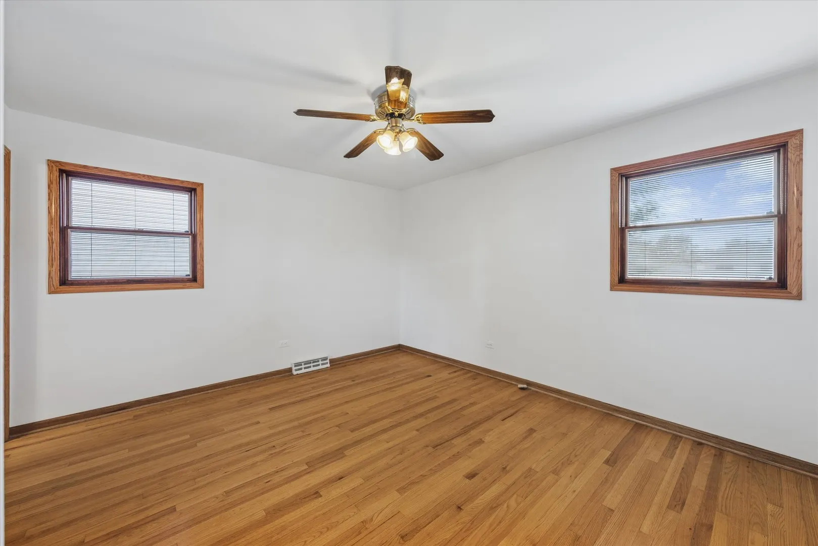 303 E Butterfield Road IL