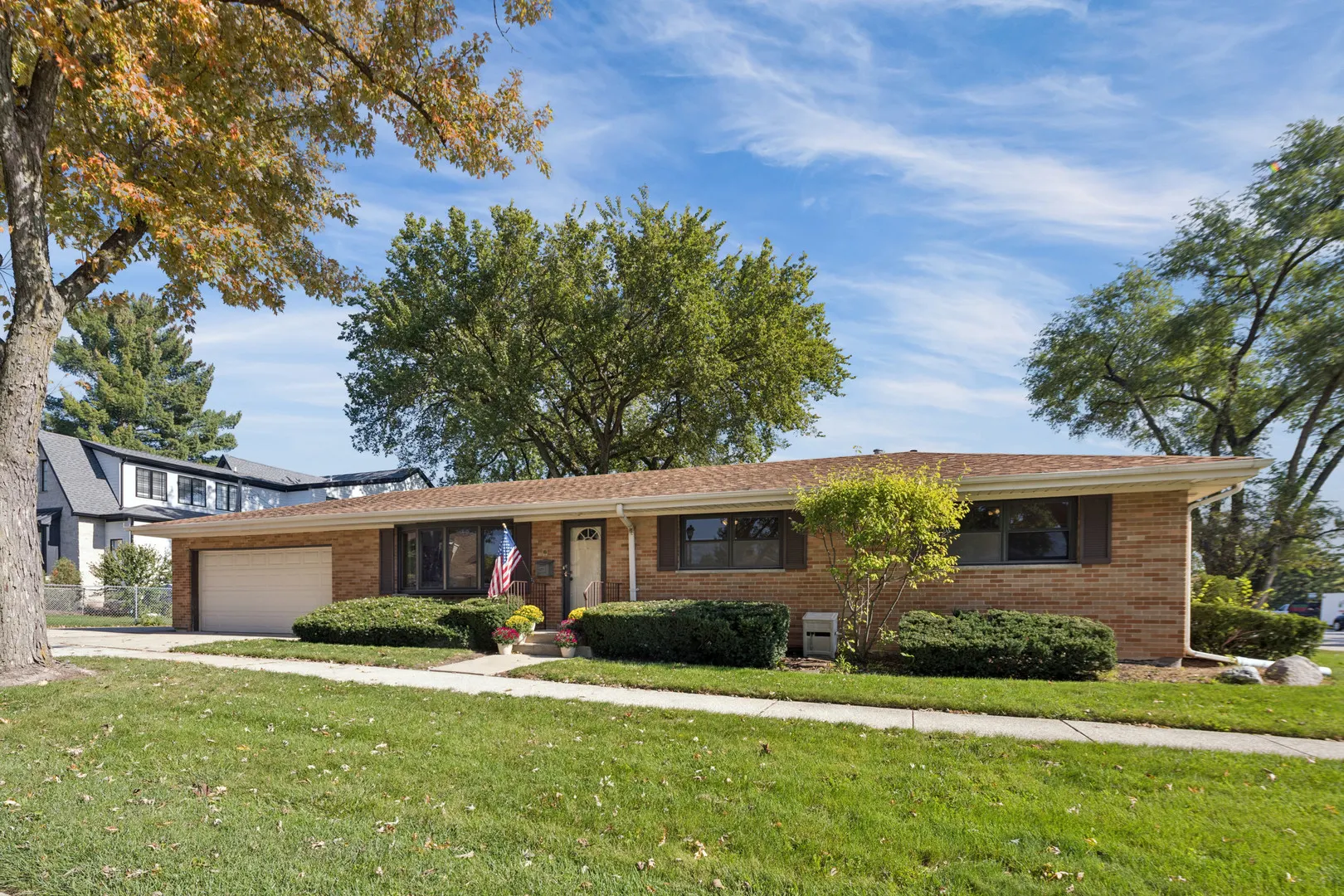 303 E Butterfield Road IL