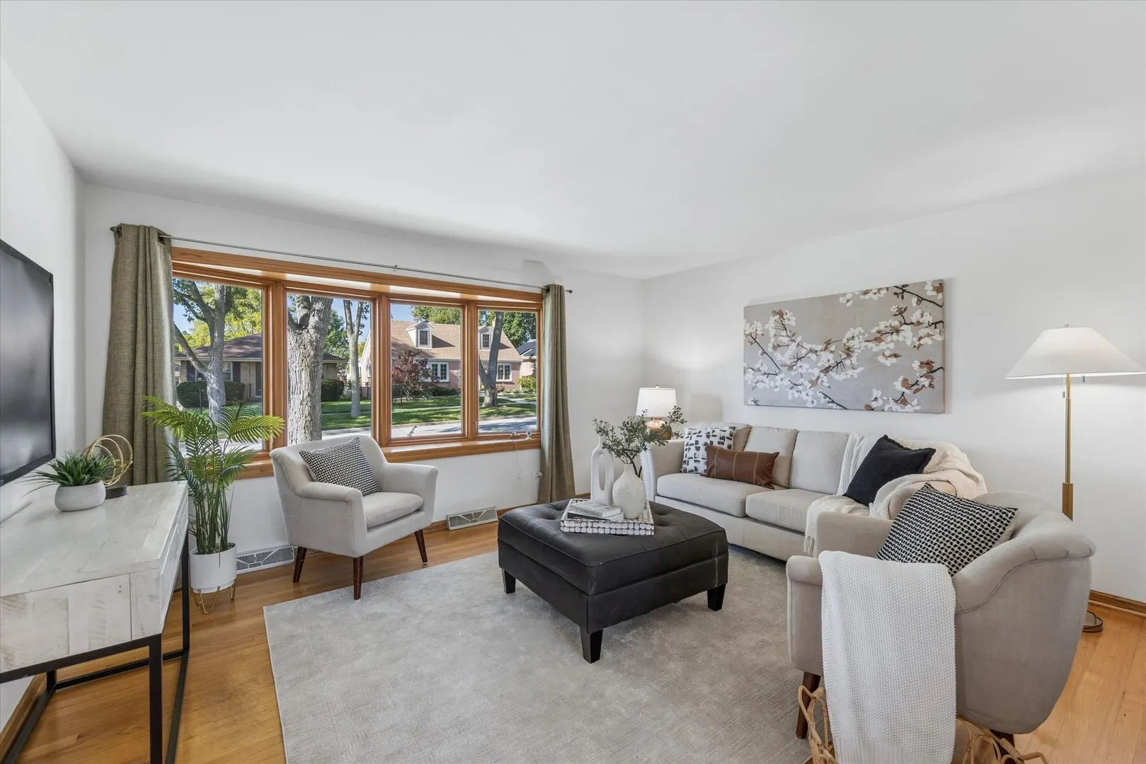 303 E Butterfield Road IL