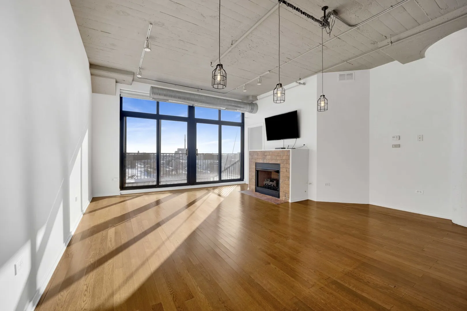 1525 S Sangamon Street IL #610