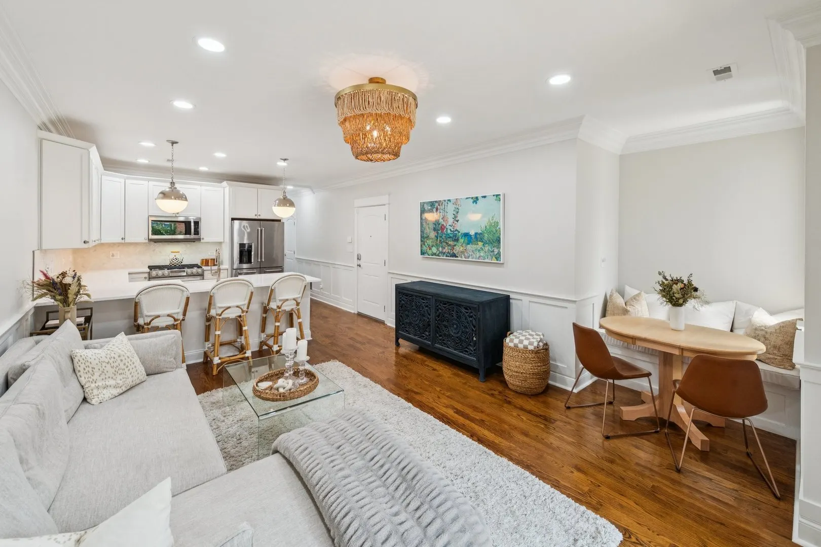 1450 W Chestnut Street IL #2