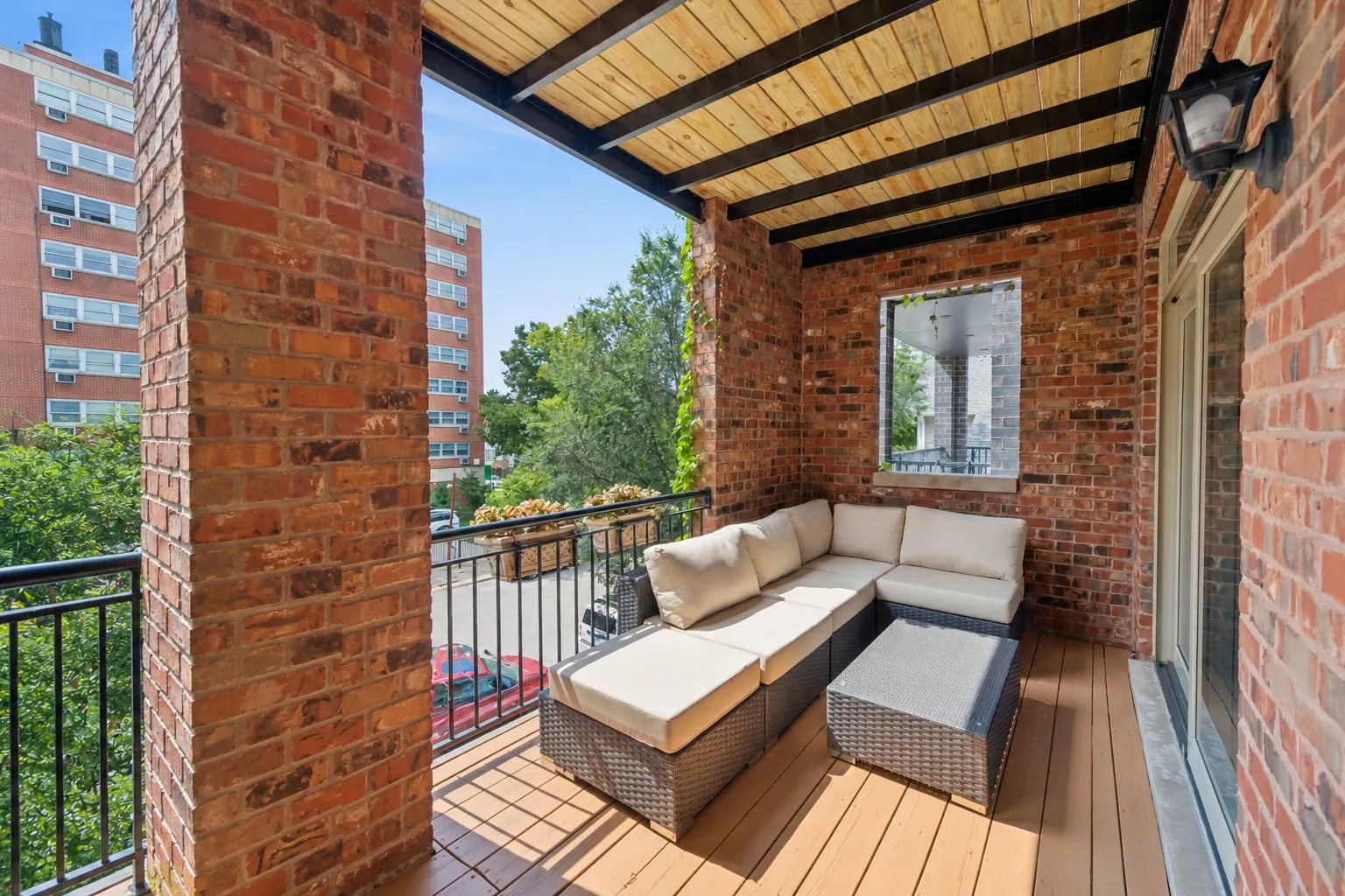 1450 W Chestnut Street IL #2