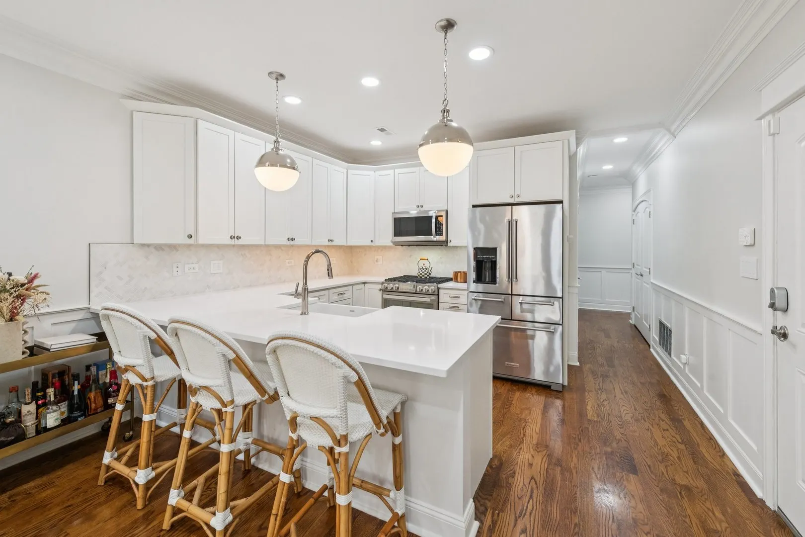 1450 W Chestnut Street IL #2