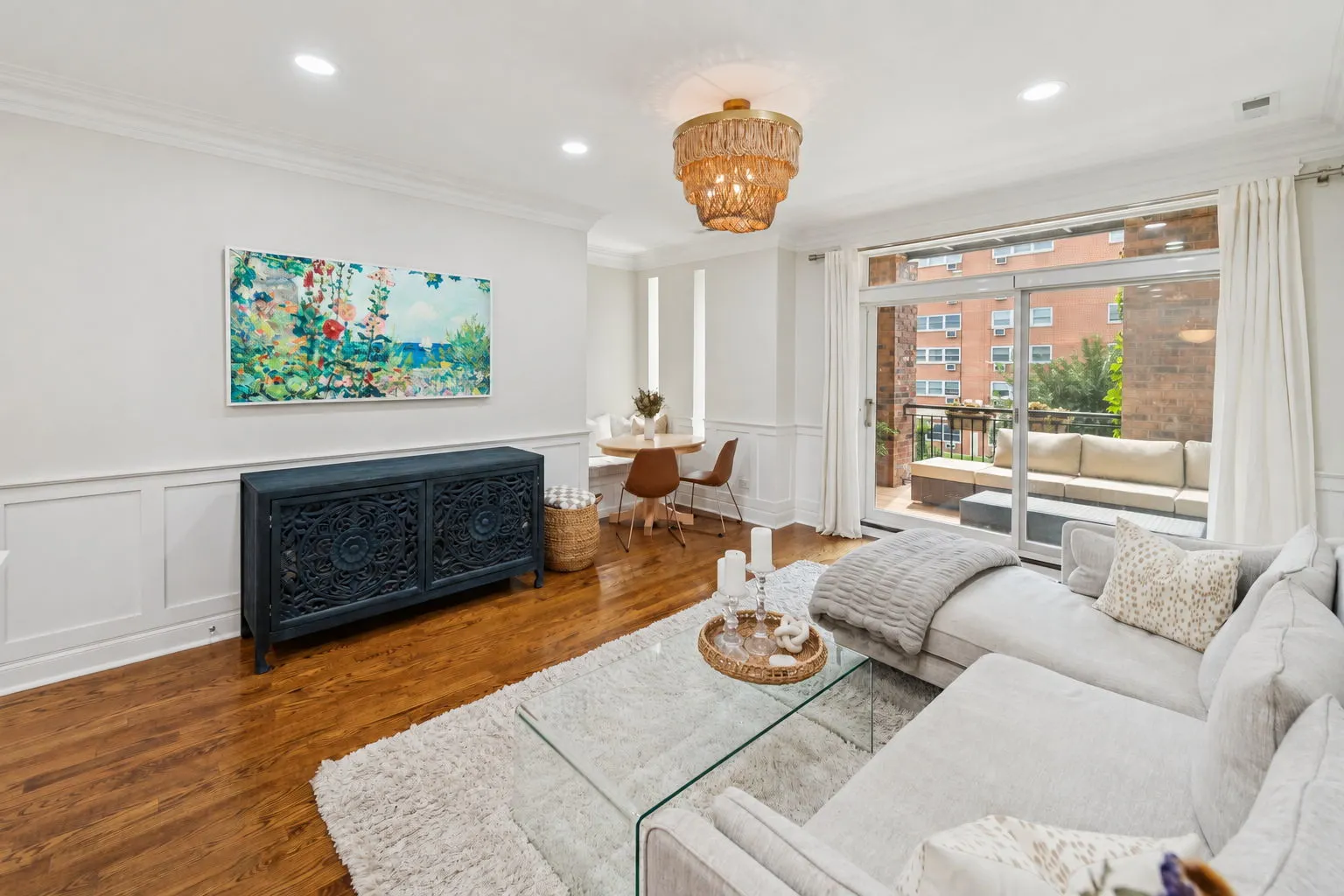 1450 W Chestnut Street IL #2