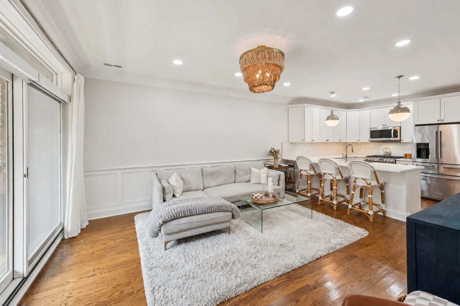 1450 W Chestnut Street IL #2