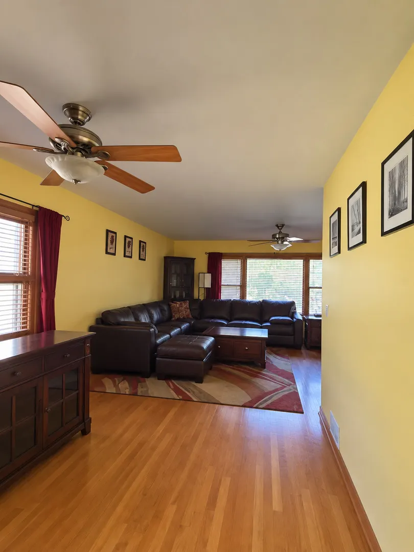 1636 S Cora Street IL