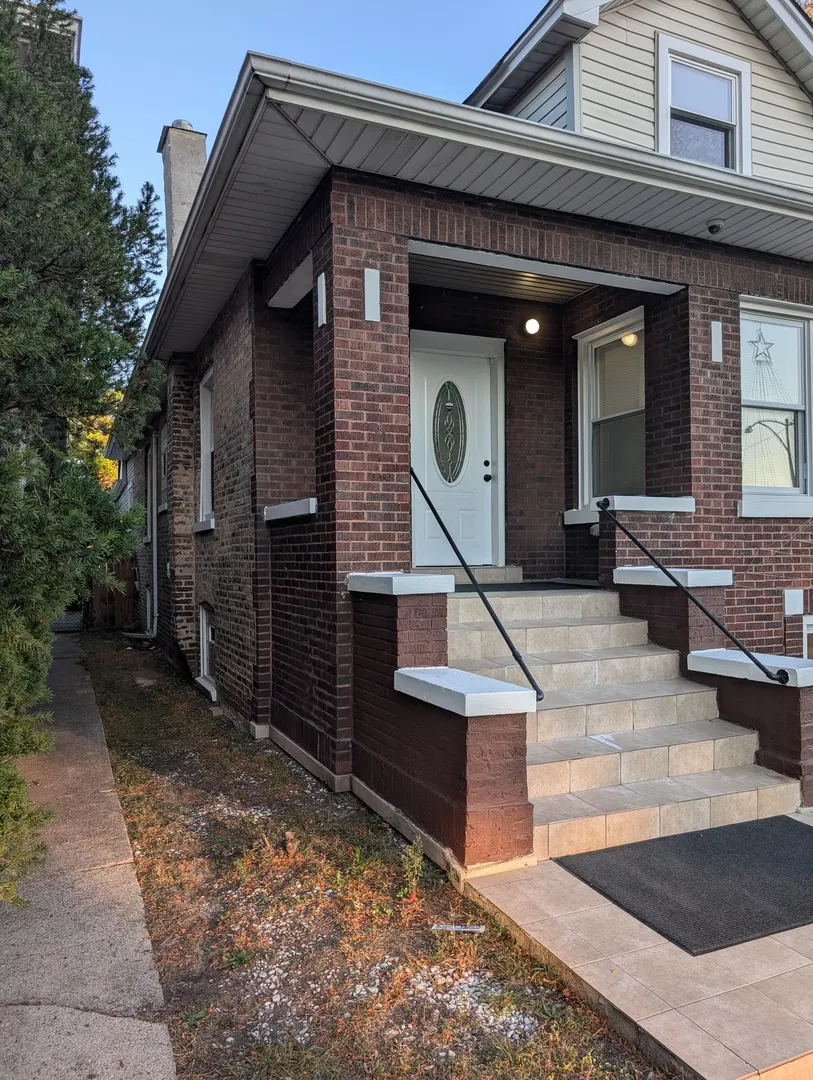 7755 S Calumet Avenue IL