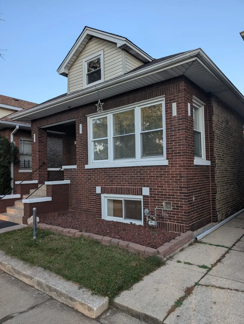 7755 S Calumet Avenue IL