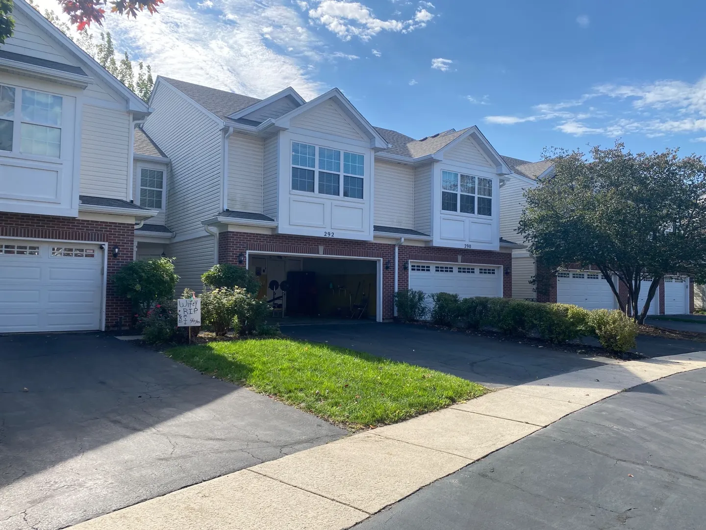 292 S Oak Creek Lane IL