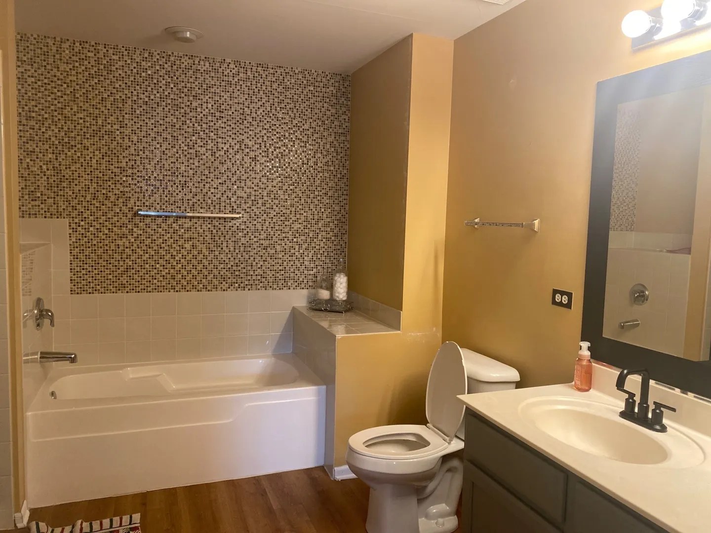 292 S Oak Creek Lane IL