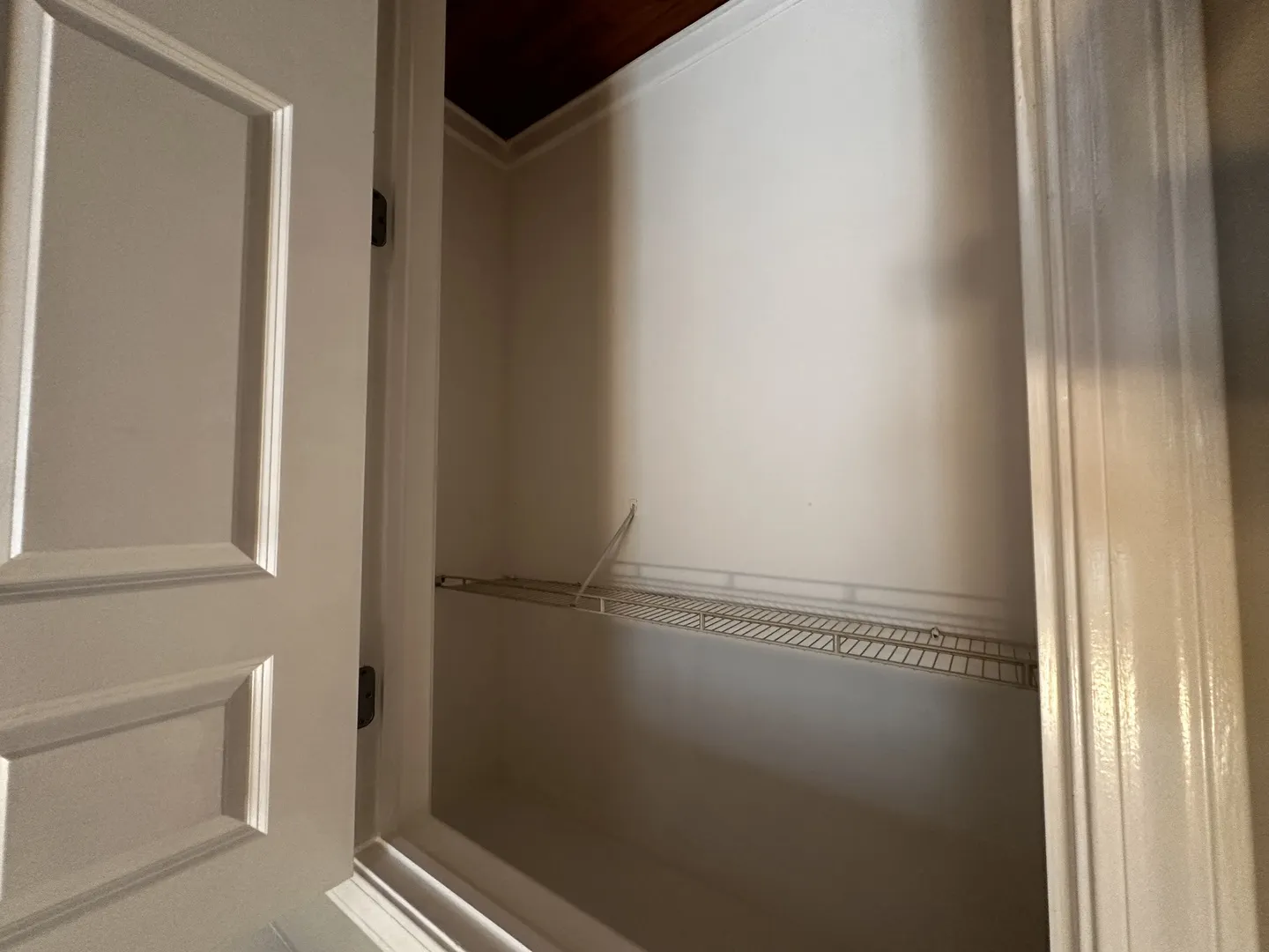 414 W Walnut Street IL #210
