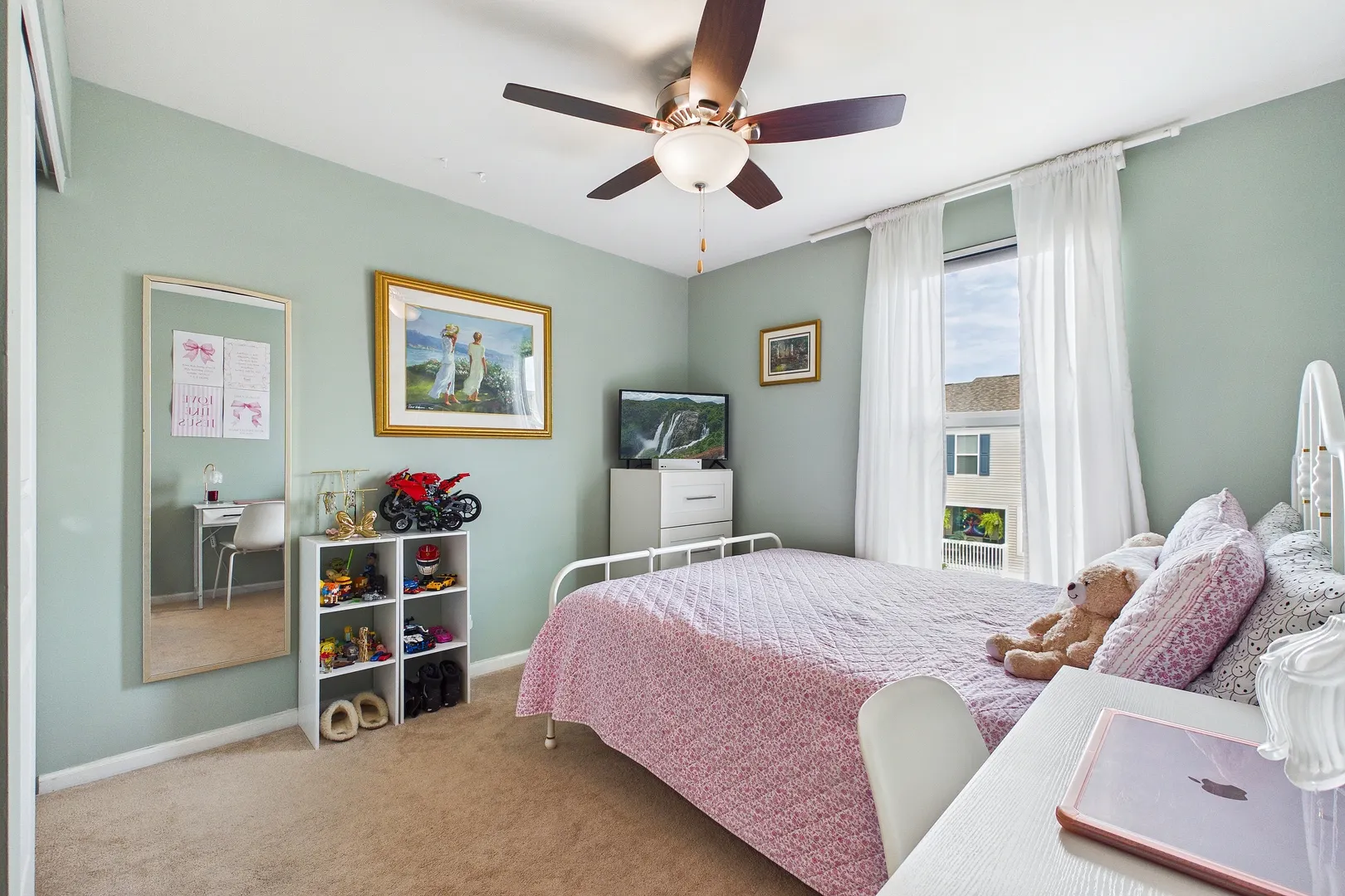 3402 Neubauer Circle IL