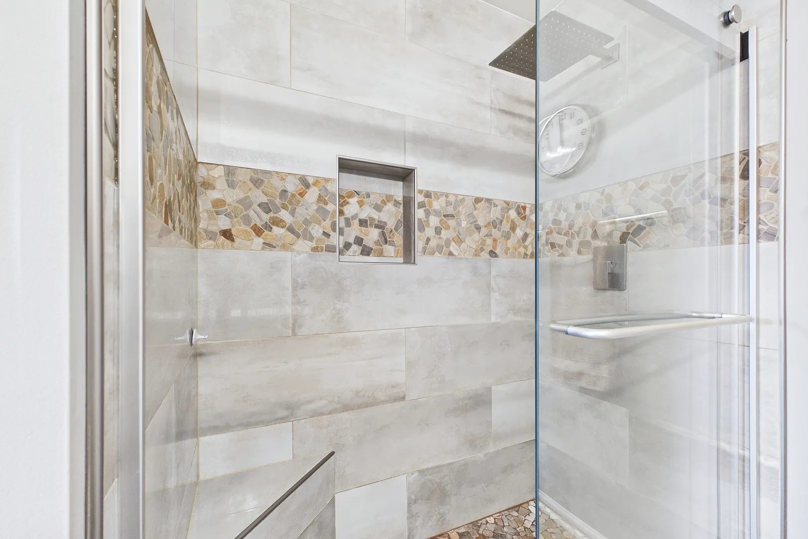 3402 Neubauer Circle IL