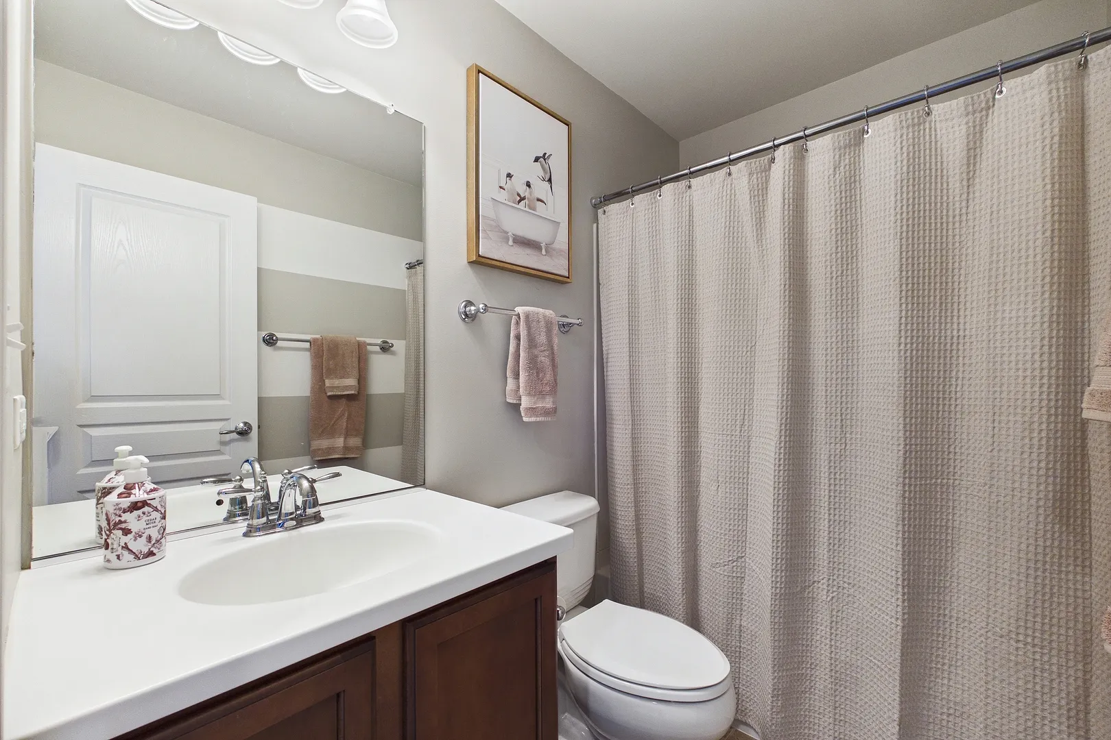 3402 Neubauer Circle IL