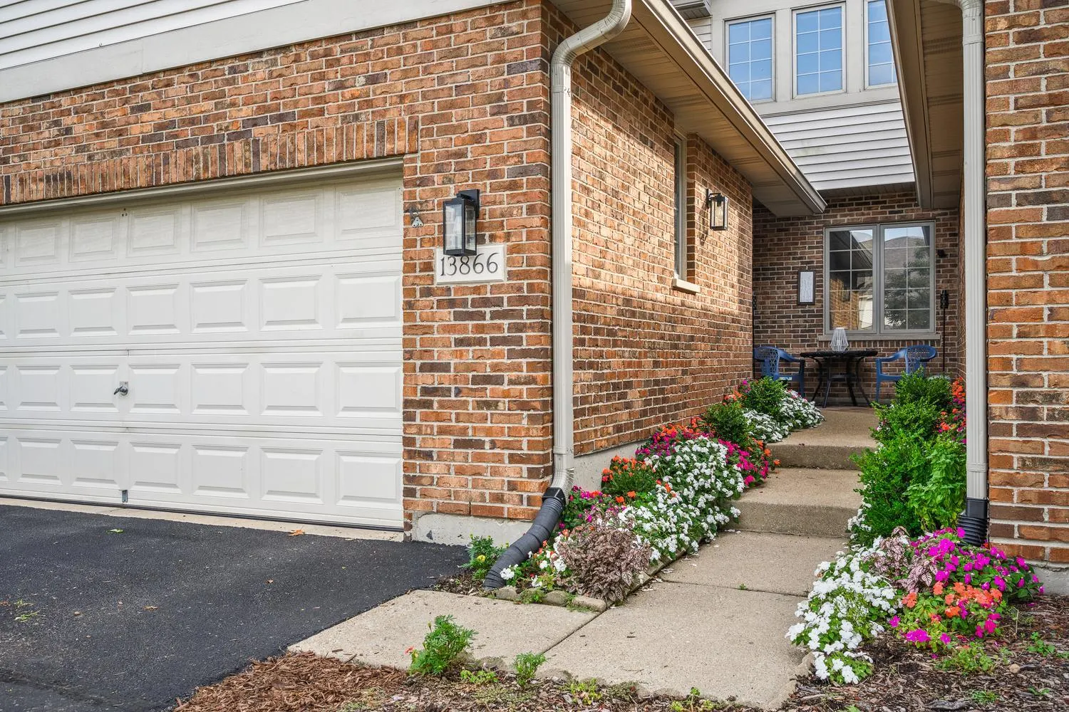 13866 STEEPLES Road IL