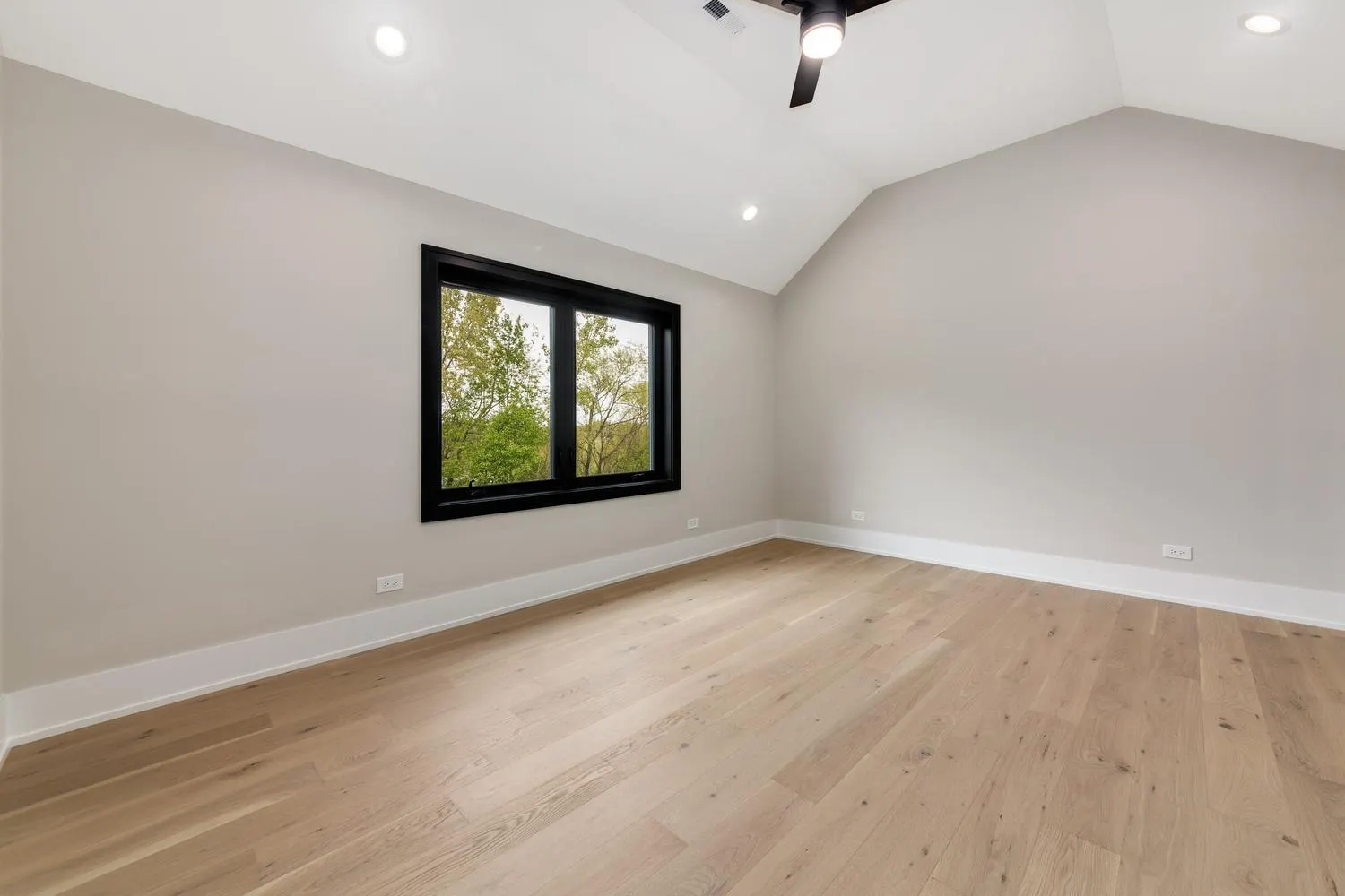 548 65th Street IL