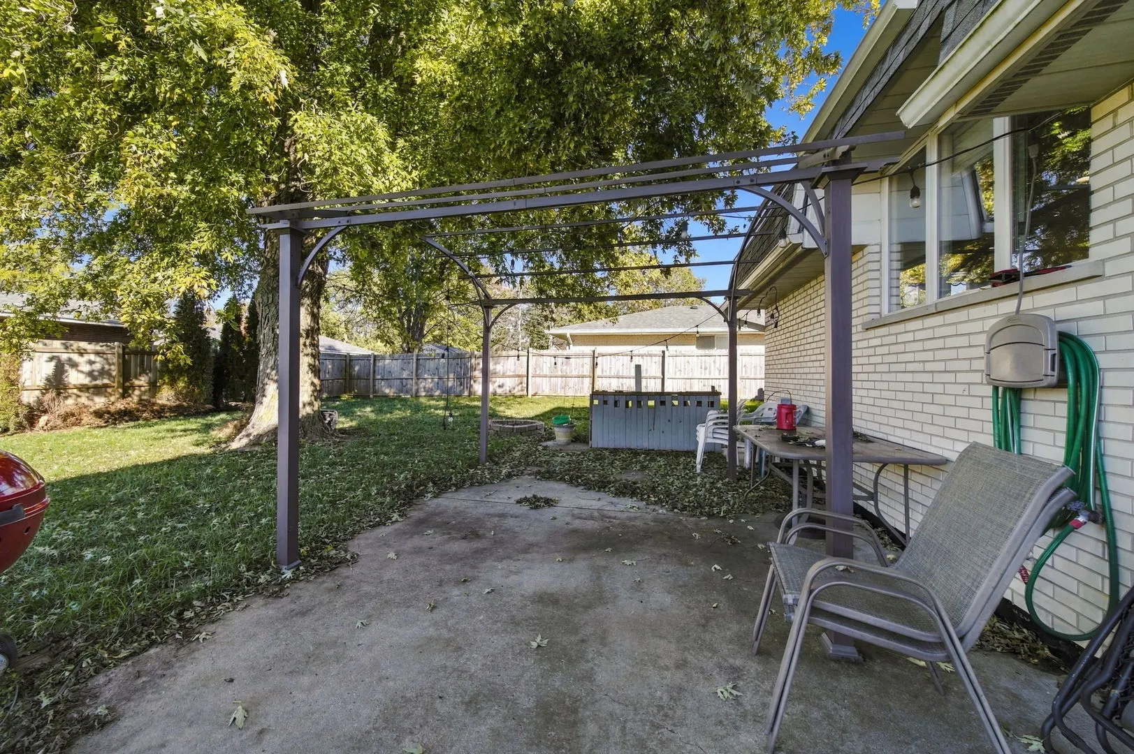 907 Lark Street IL