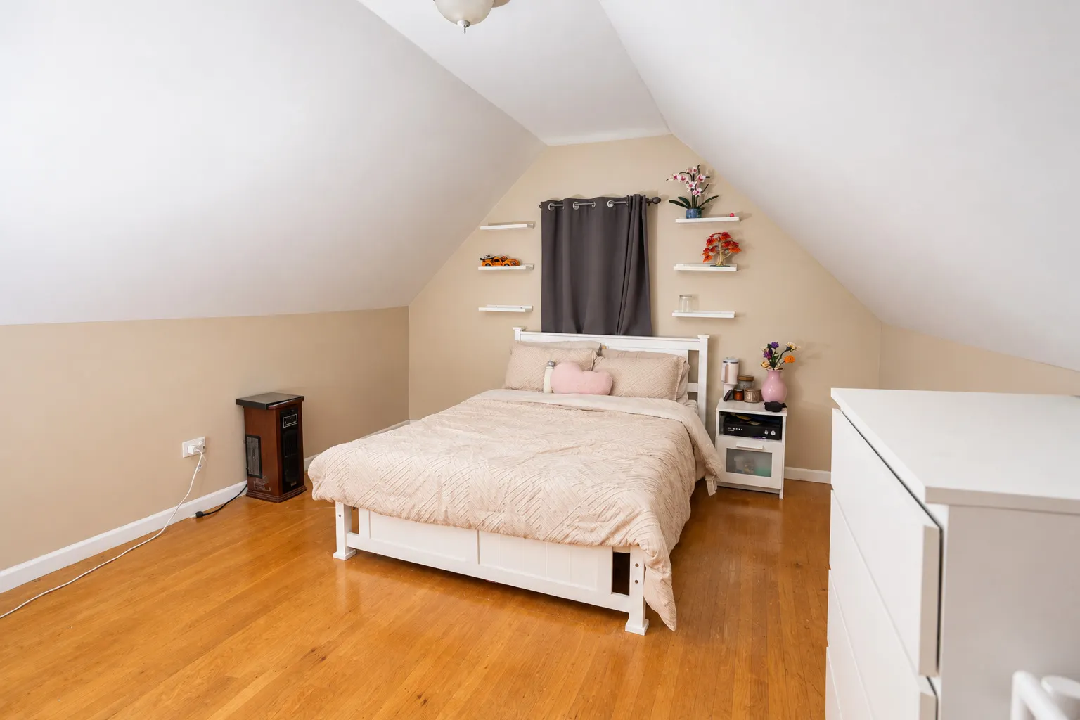 3906 W Montrose Avenue IL