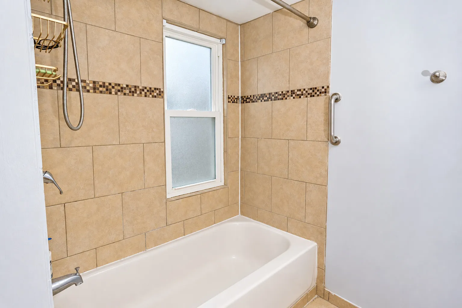 3906 W Montrose Avenue IL
