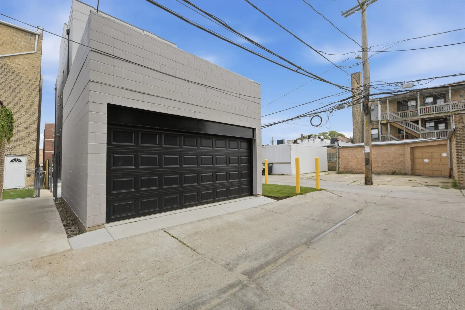 6414 N Francisco Avenue IL #2R