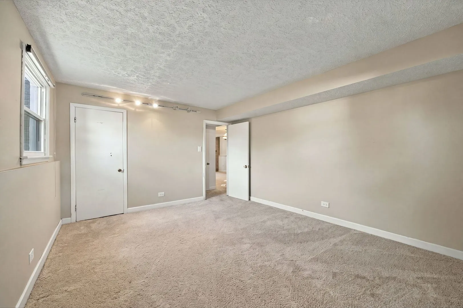 1708 N Mura Lane IL