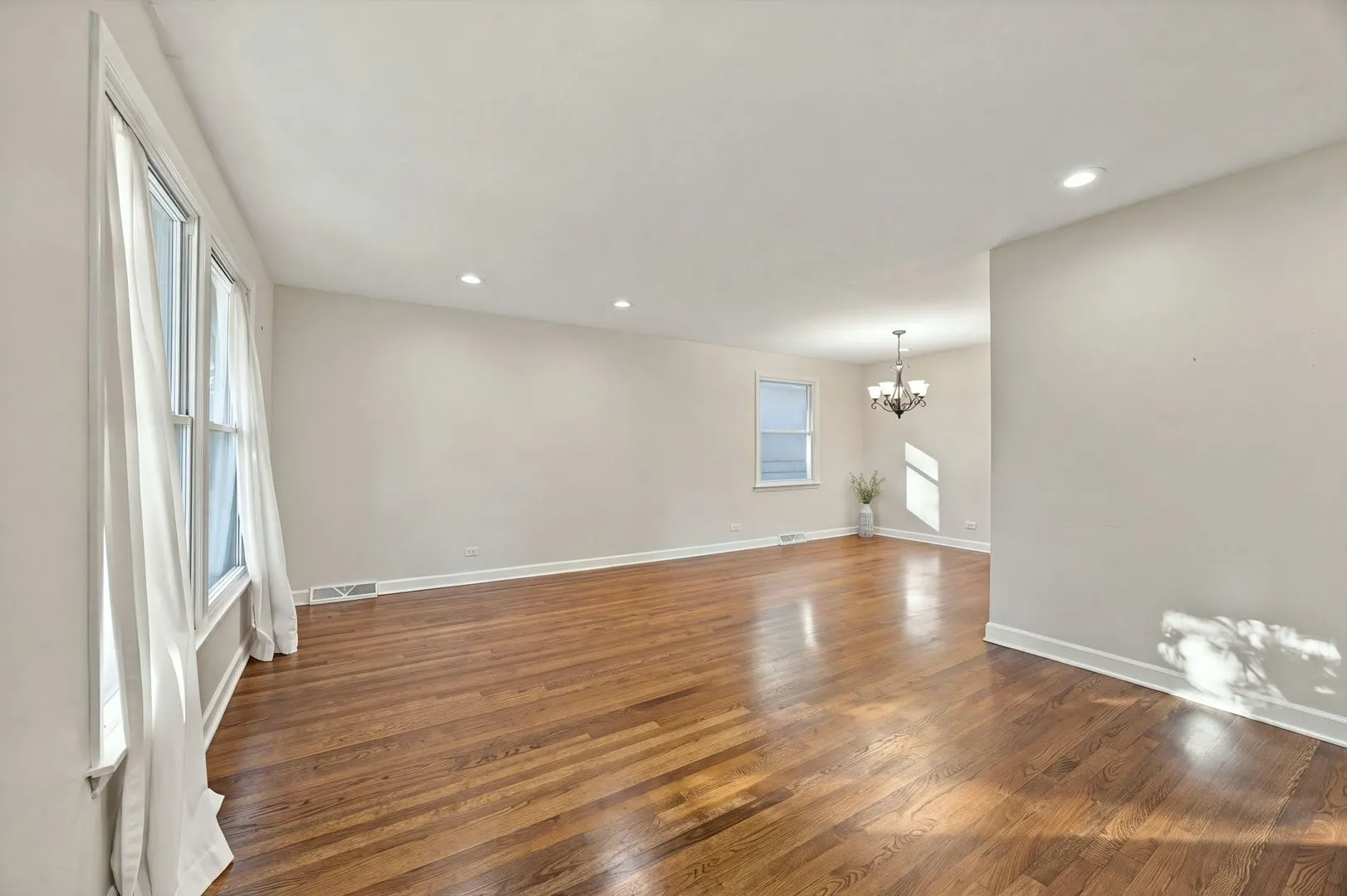 1708 N Mura Lane IL