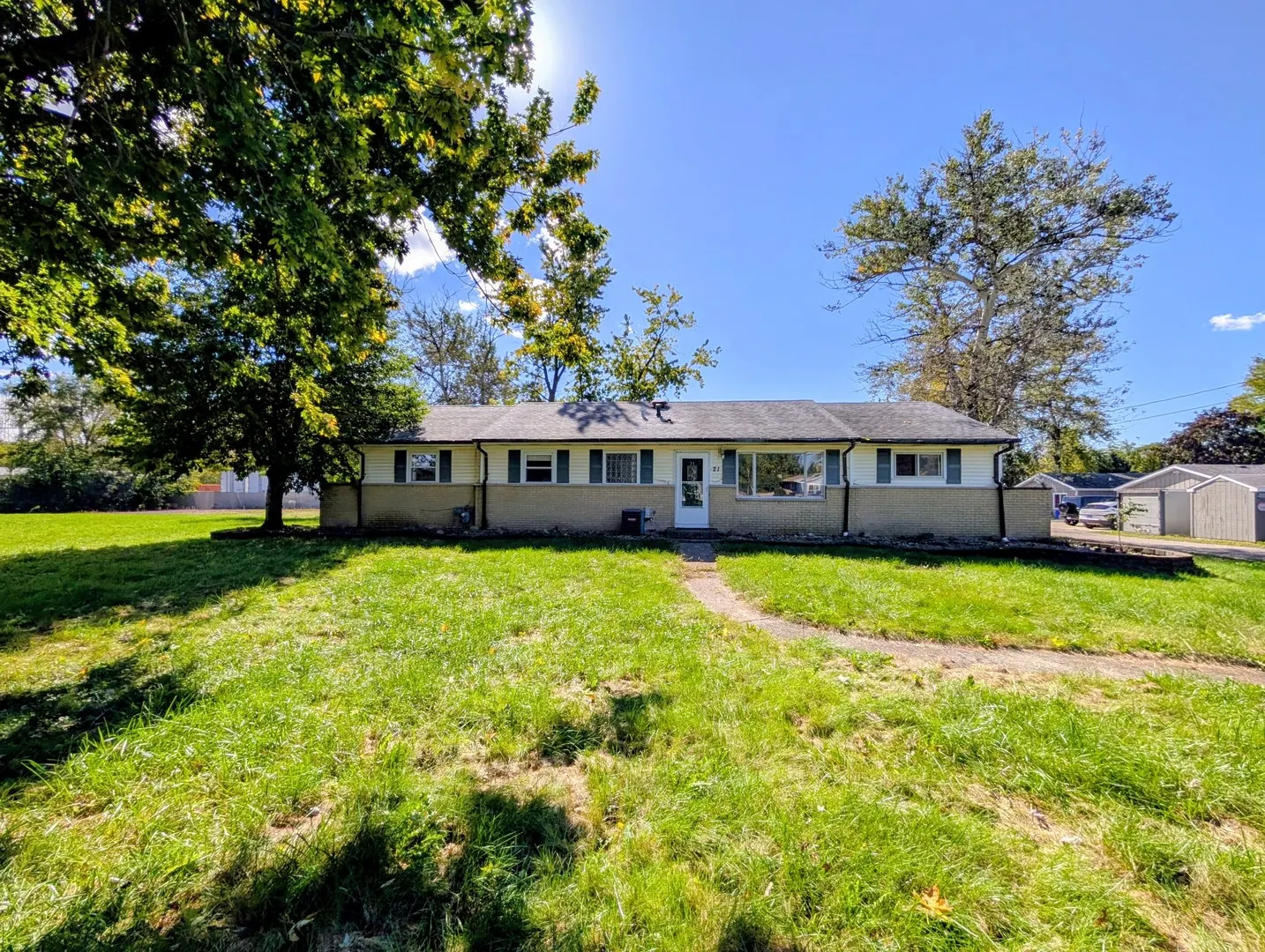 21 E ROMEO Road IL #A