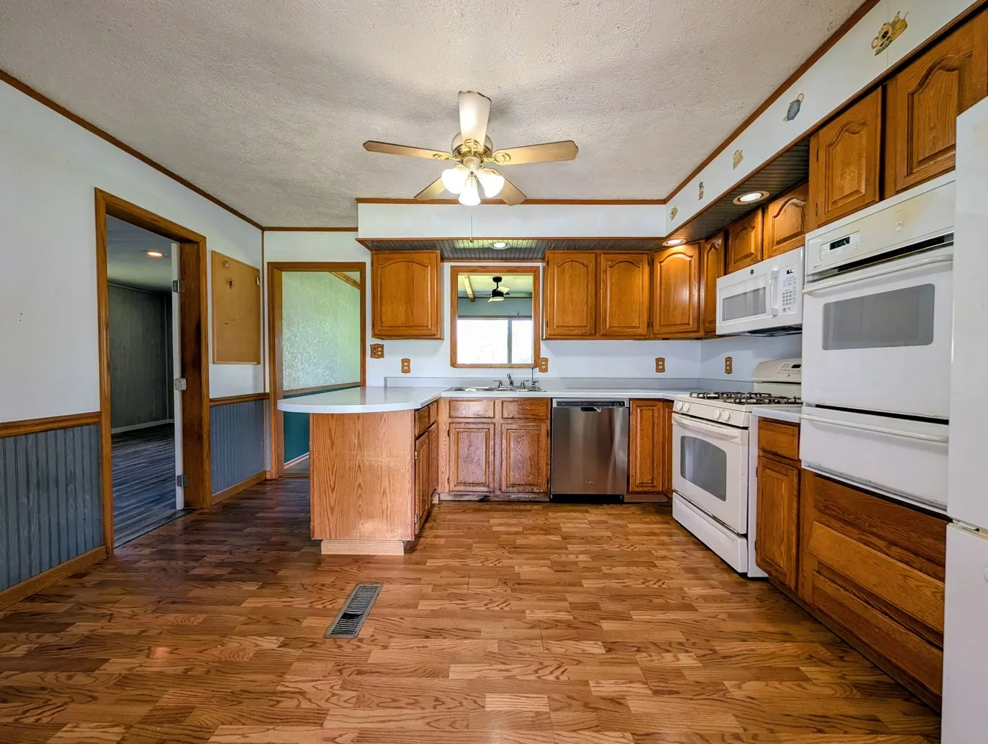 21 E ROMEO Road IL #A