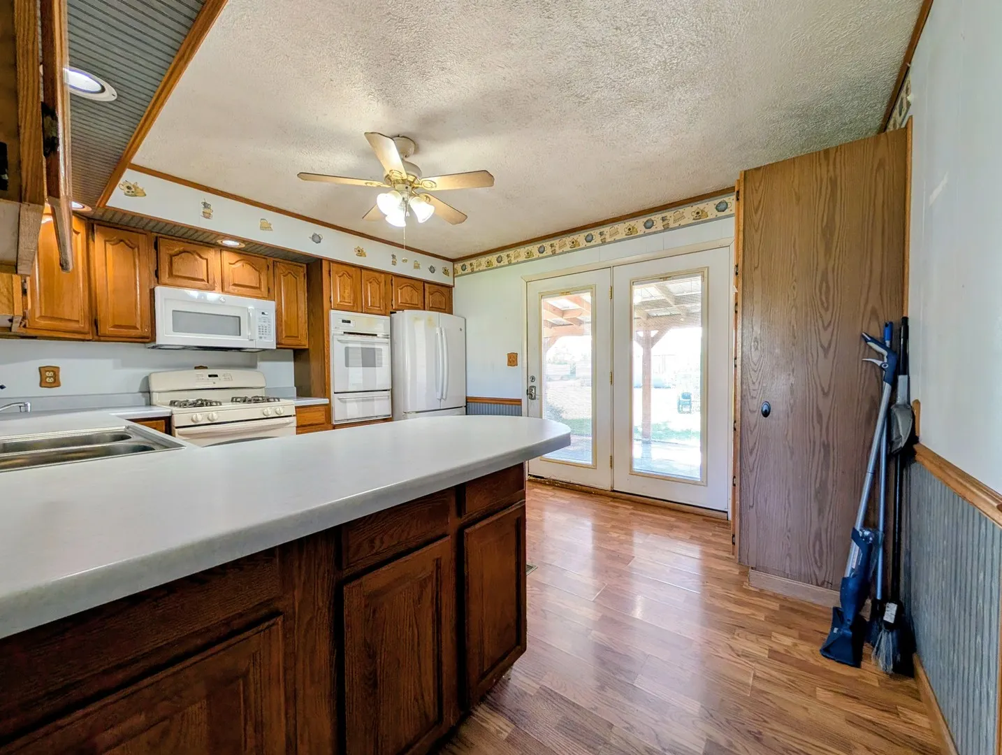 21 E ROMEO Road IL #A