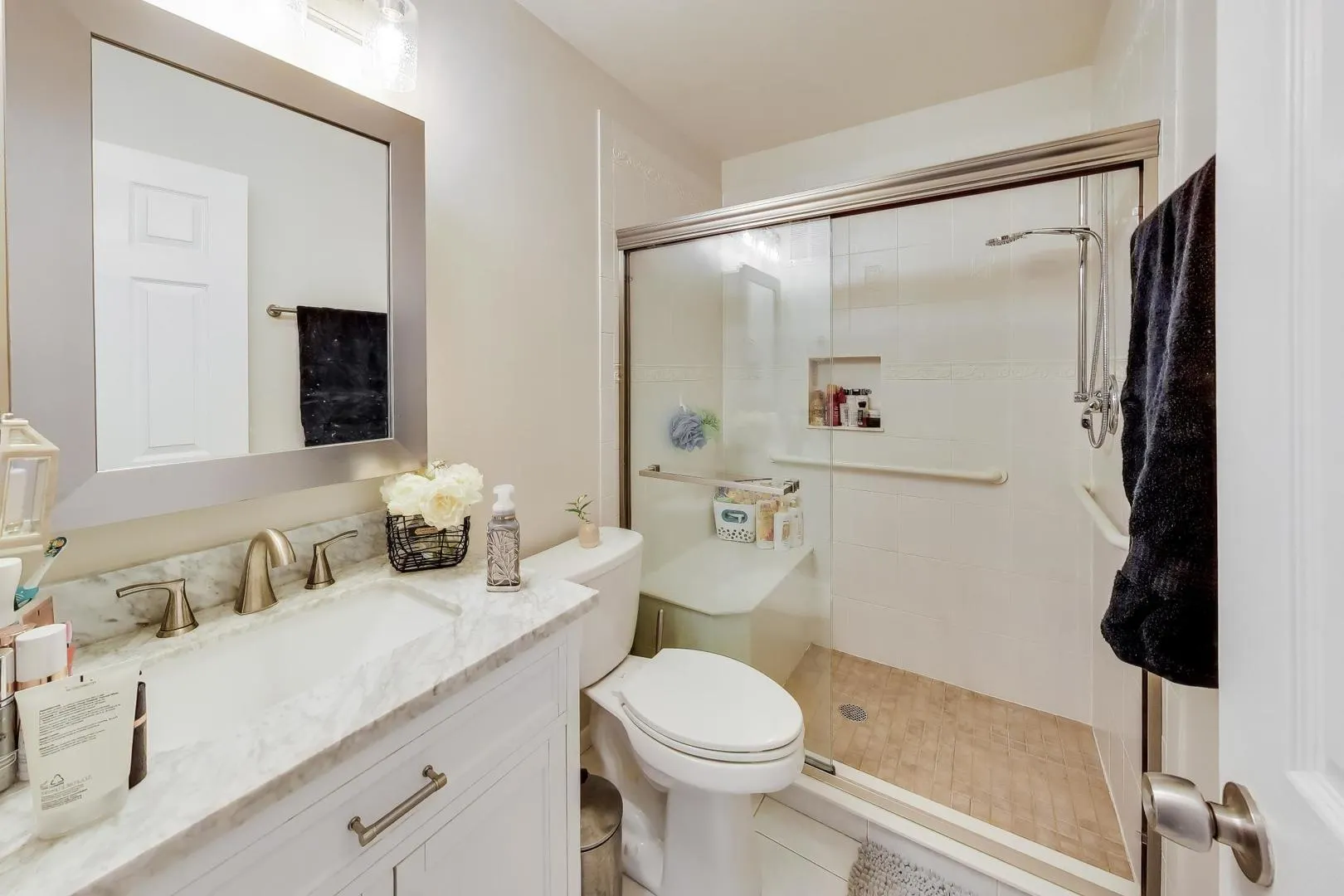 445 S Cleveland Avenue IL #302