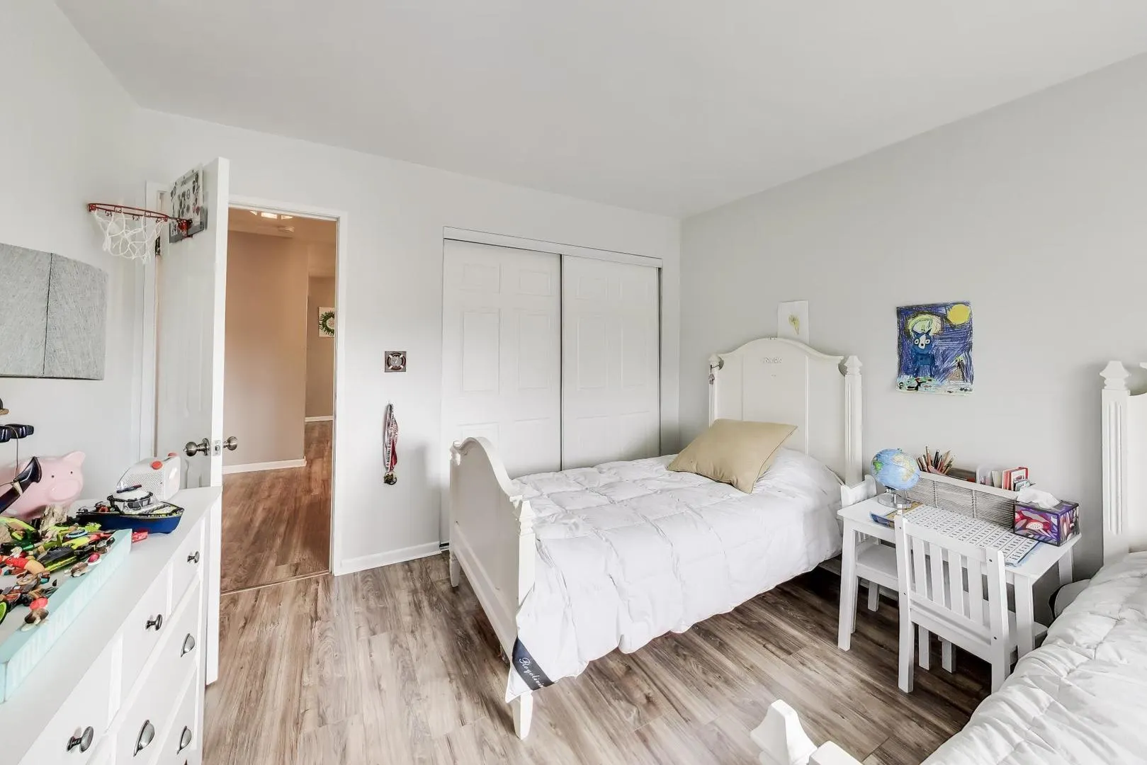 445 S Cleveland Avenue IL #302