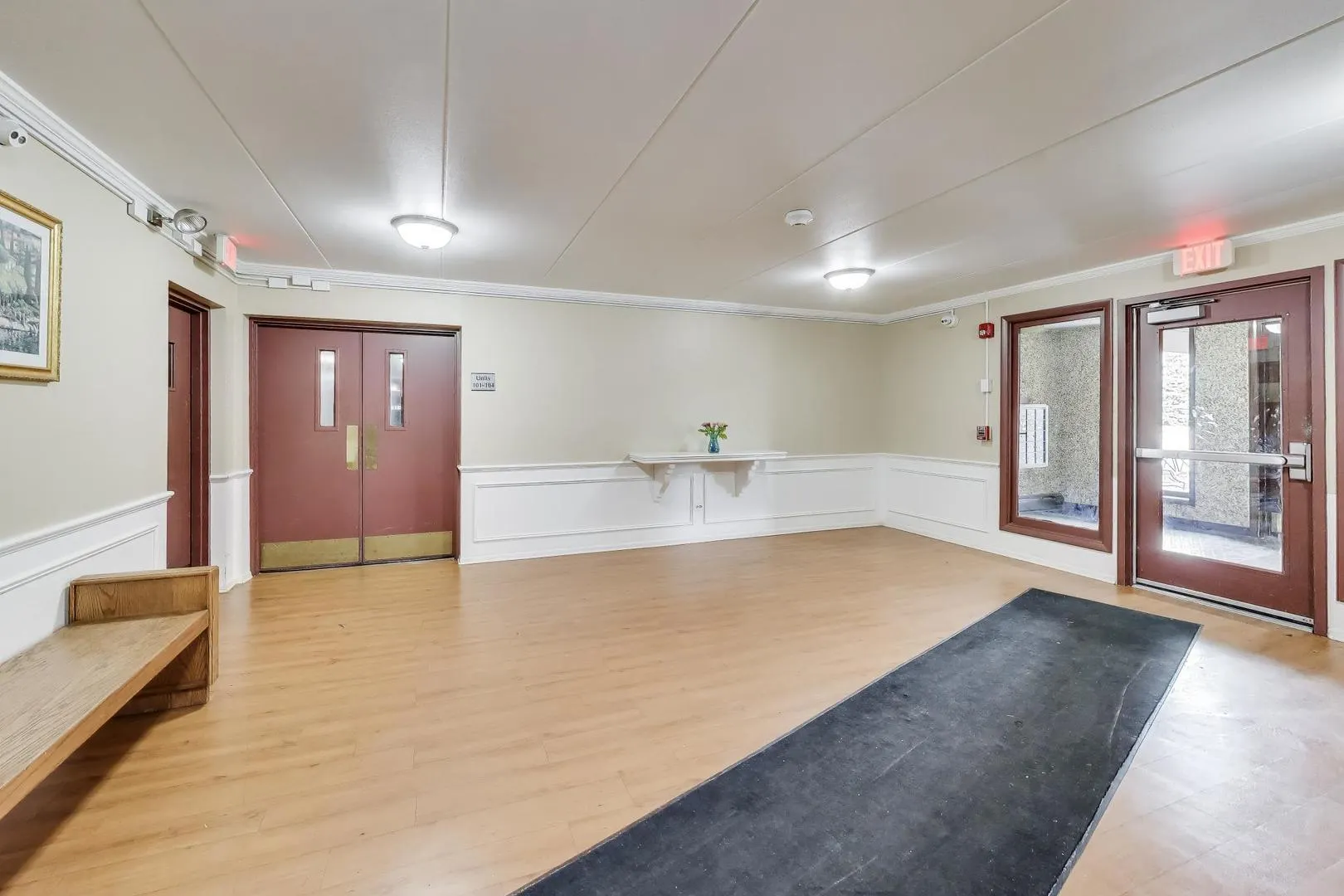 445 S Cleveland Avenue IL #302