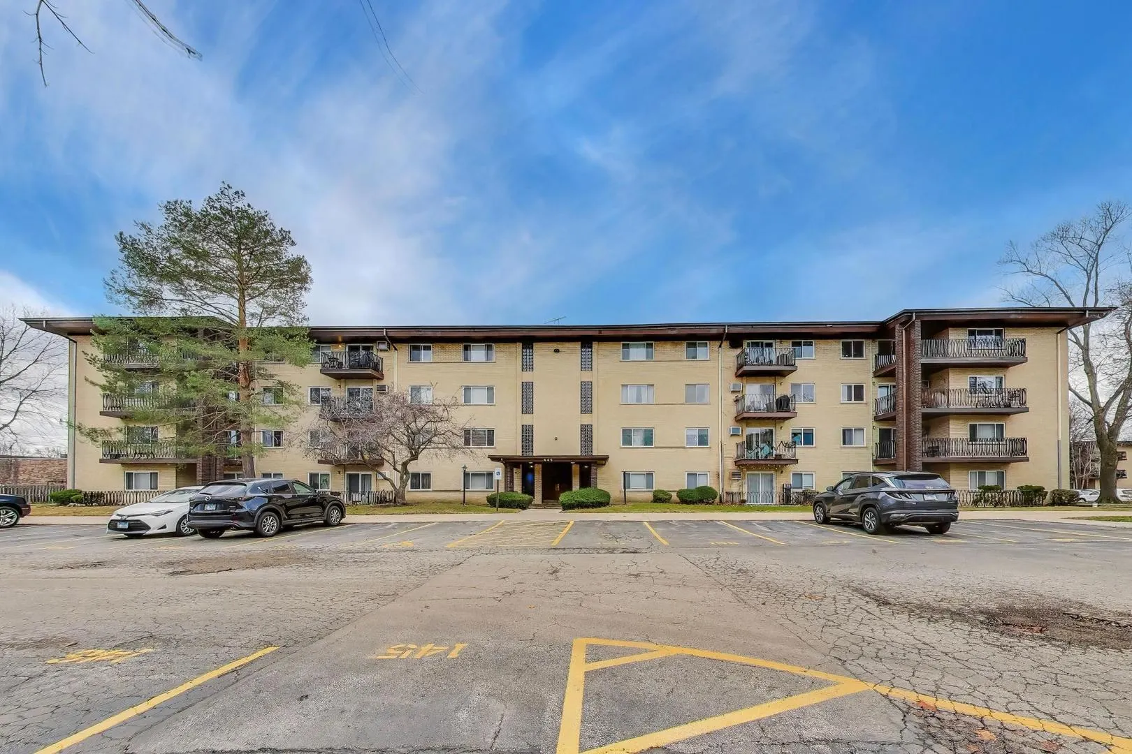 445 S Cleveland Avenue IL #302