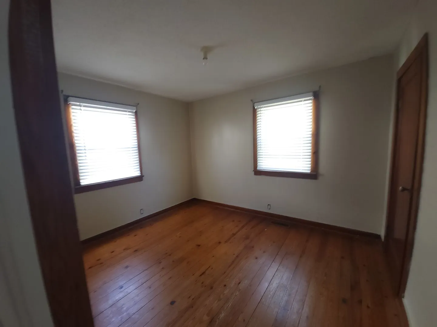 452 E Cedar Avenue IL