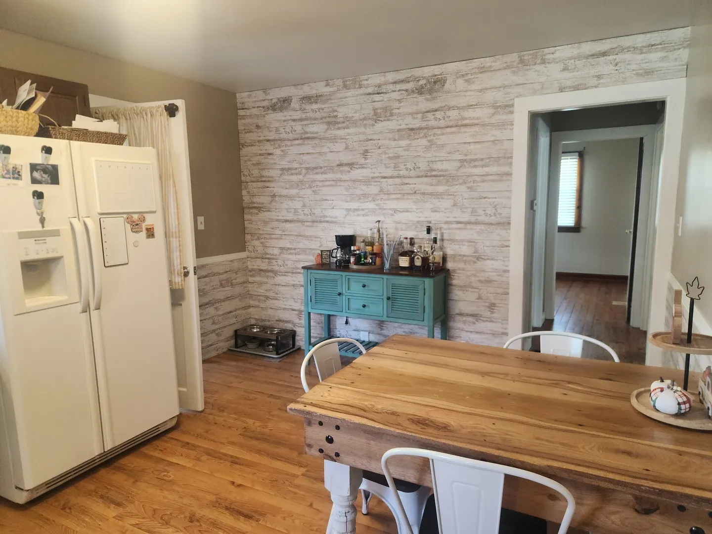 452 E Cedar Avenue IL